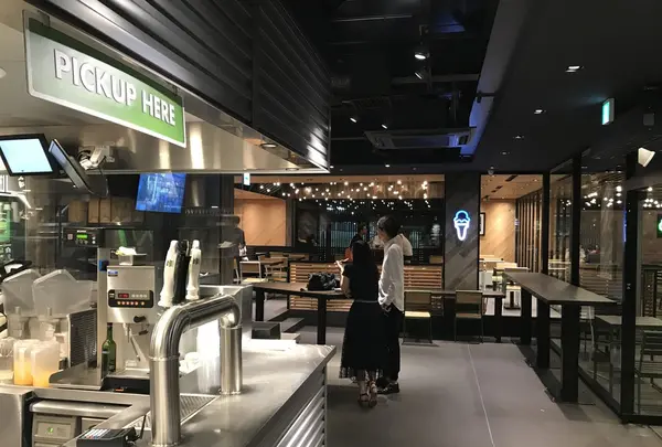 シェイクシャック 外苑いちょう並木店 （SHAKE SHACK）の写真・動画_image_142964