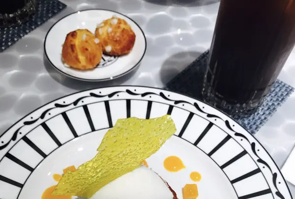 【閉業】Cafe'Dior by Pierre Herme’（カフェ ディオール バイ ピエール エルメ）の写真・動画_image_146421