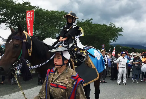 小さな子供の武者
