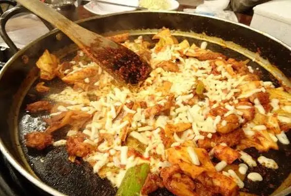 유가네 명동직영점（ユガネタッカルビ明洞店）の写真・動画_image_159708