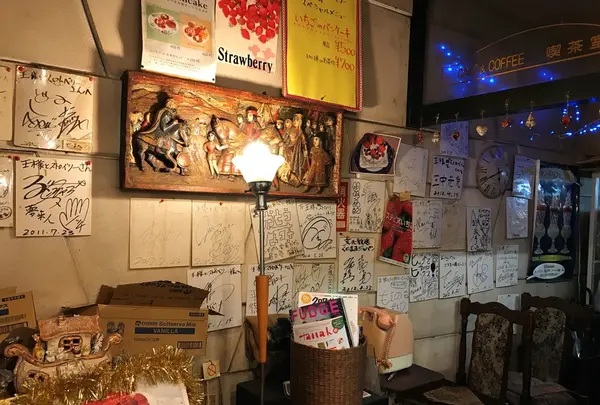 王様といちごの写真・動画_image_163691