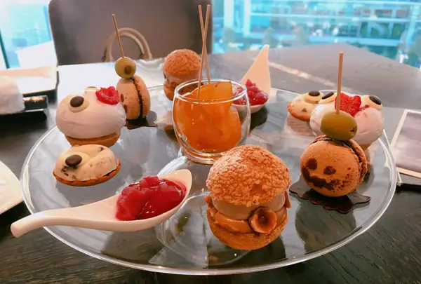 フォーシーズンズホテル丸の内 東京 Four Seasons Hotel Tokyo at Marunouchiの写真・動画_image_165107