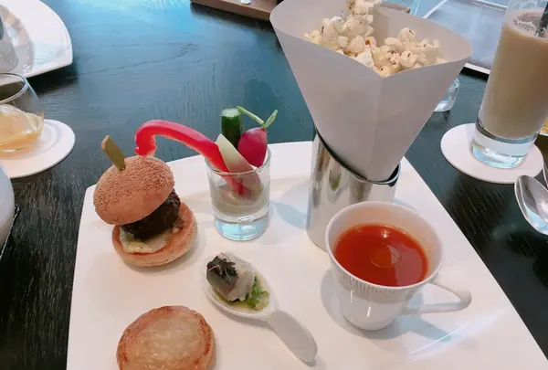 フォーシーズンズホテル丸の内 東京 Four Seasons Hotel Tokyo at Marunouchiの写真・動画_image_165109