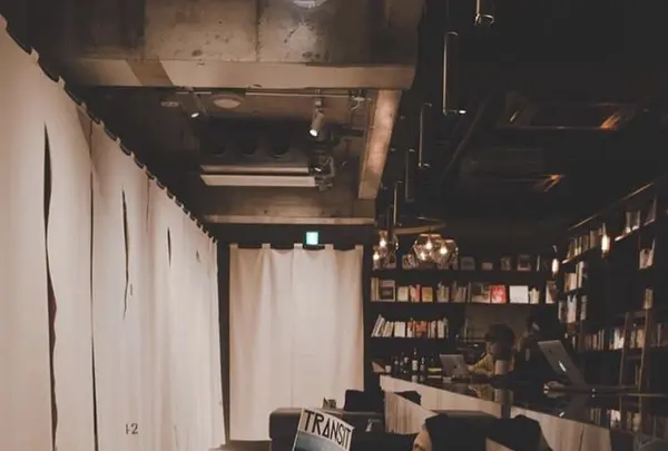 【閉業】泊まれる本屋 BOOK AND BED TOKYO 浅草店の写真・動画_image_180170