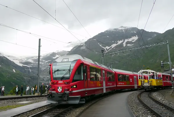 ブルージオのループ橋の写真・動画_image_189204
