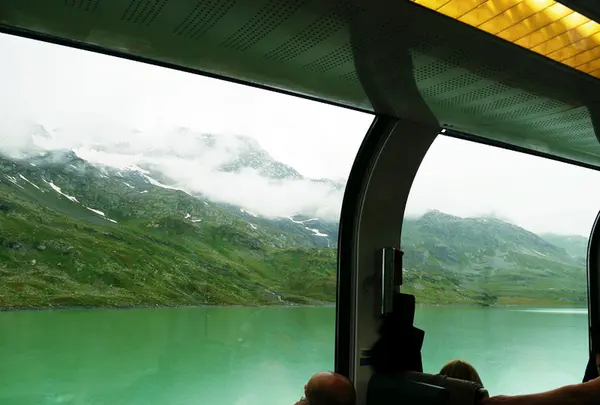 ブルージオのループ橋の写真・動画_image_196526