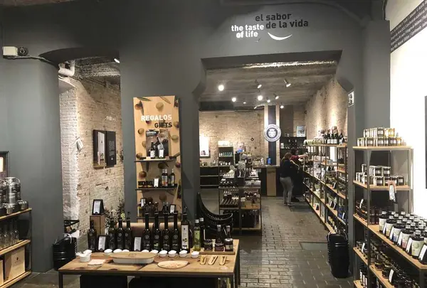 Aceite de Oliva y Cosmética natural - La Chinata Barcelona Ravalの写真・動画_image_198028