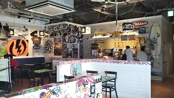 【閉店】NIXON Incase by H.L.N.Aの写真・動画_image_201335