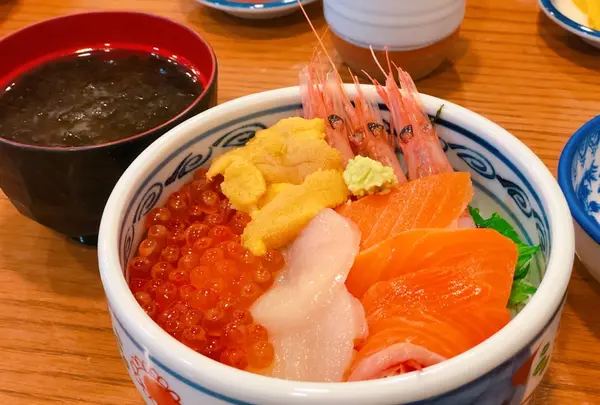 馬子とやすべ食堂の写真・動画_image_205573