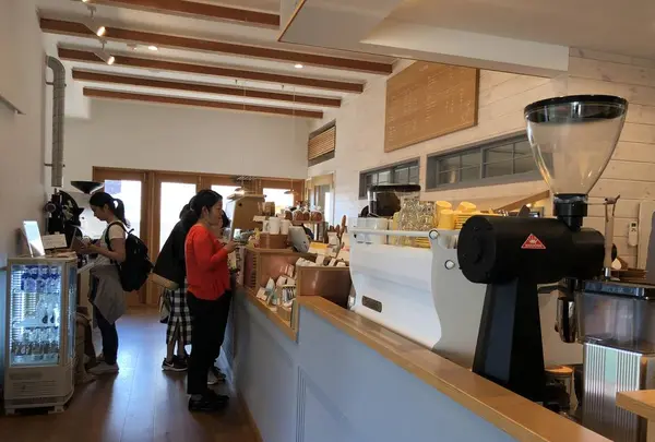 三角屋根 パンとコーヒーの写真・動画_image_230172