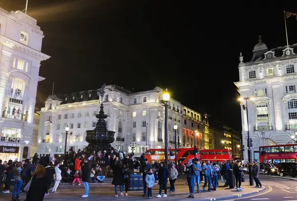 Piccadilly Circusの写真・動画_image_238363