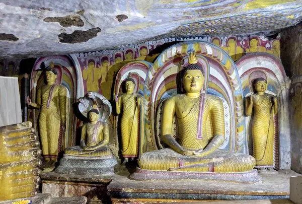 ダンブッラ石窟寺院の写真・動画_image_260170