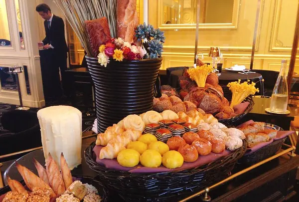 ガストロノミー ジョエル・ロブション(Joel Robuchon)の写真・動画_image_270747