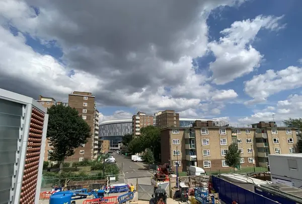 White Hart Lane Stationの写真・動画_image_291078