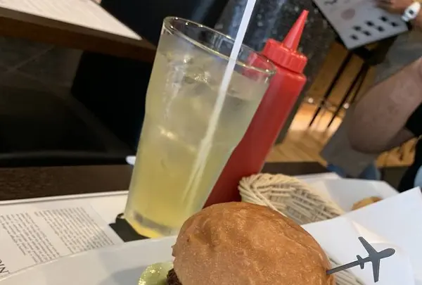 ダグズ・バーガー 石垣島店の写真・動画_image_304358