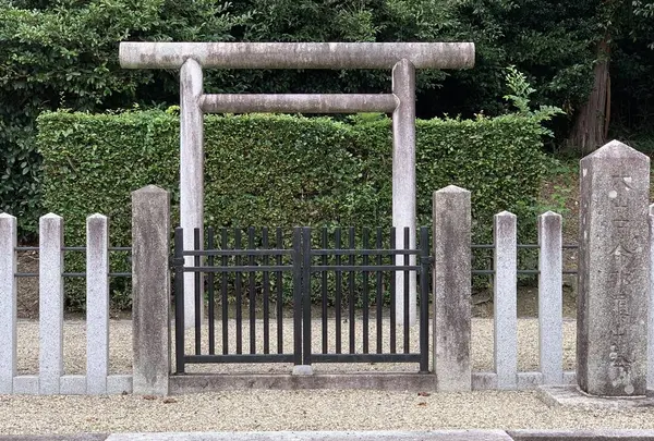 境目谷古墳（應神天皇皇子大山守命那羅山墓）の写真・動画_image_306909