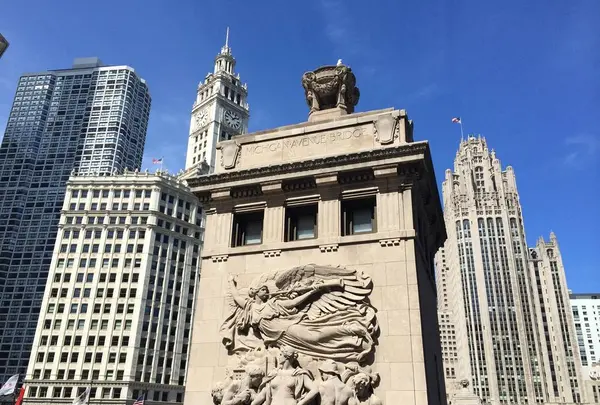 Chicago Trolley & Double Decker Coの写真・動画_image_313931