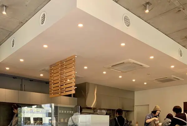 ブルーボトルコーヒー（Blue Bottle Coffee）青山店の写真・動画_image_316175
