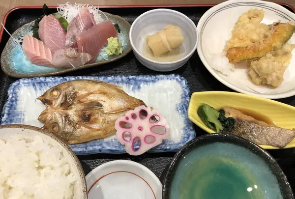 魚がし食堂 中央市場店の写真・動画_image_337541