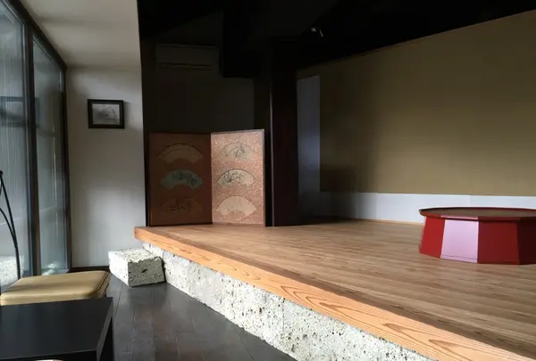 店内には茶室が！