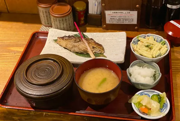 炭火焼魚・鮪食処 白銀屋 溜池の写真・動画_image_354483