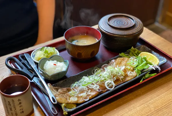 炭火焼魚・鮪食処 白銀屋 溜池の写真・動画_image_354484