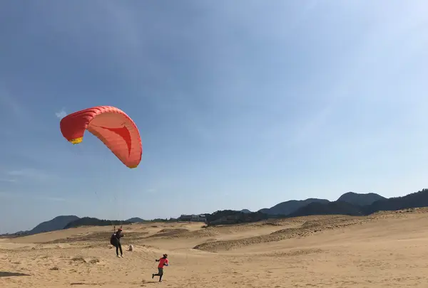 鳥取砂丘パラグライダー体験スクール(砂丘本舗)の写真・動画_image_385062