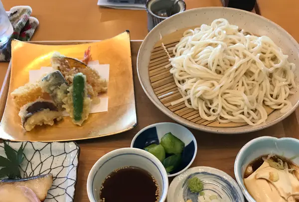水の食卓 百けん濠の写真・動画_image_386778