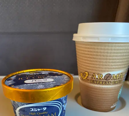 東海道新幹線京都駅東京方面行きホームの写真・動画_image_398475