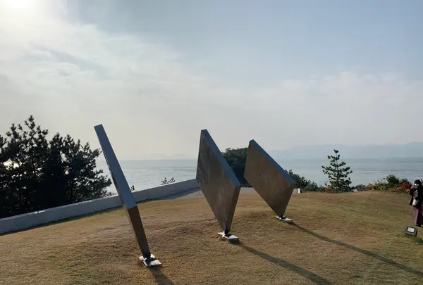 三枚の正方形の写真・動画_image_407731