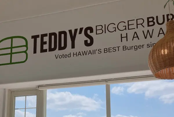 TEDDY'S BIGGER BURGERS OKINAWA CHATAN テディーズビガーバーガー沖縄北谷の写真・動画_image_423434