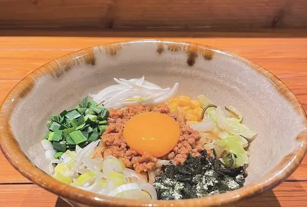 蛋黃麵まぜ麺マホロバの写真・動画_image_424746