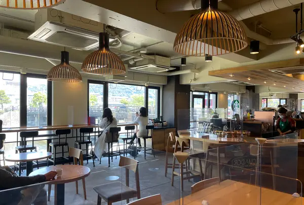 スターバックスコーヒー 京都三条大橋店（STARBUCKS COFFEE）の写真・動画_image_425054
