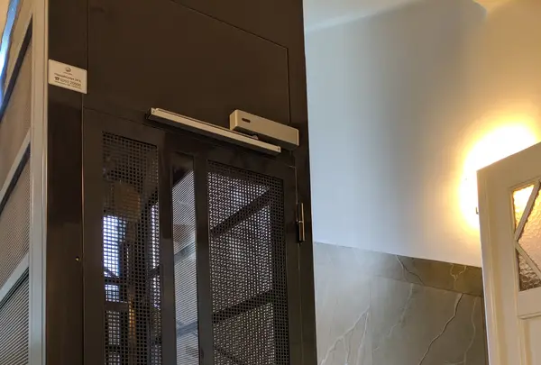 ヘルステン ヘルシンキ パーリアメントの写真・動画_image_446740