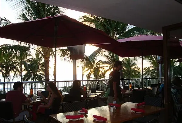 チキズ グリル&バーの写真・動画_image_460557