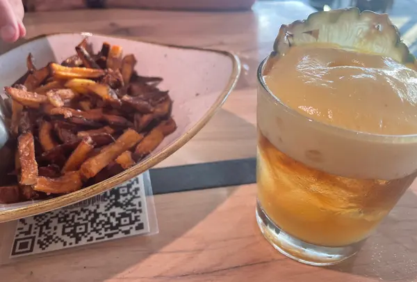 チキズ グリル&バーの写真・動画_image_460559