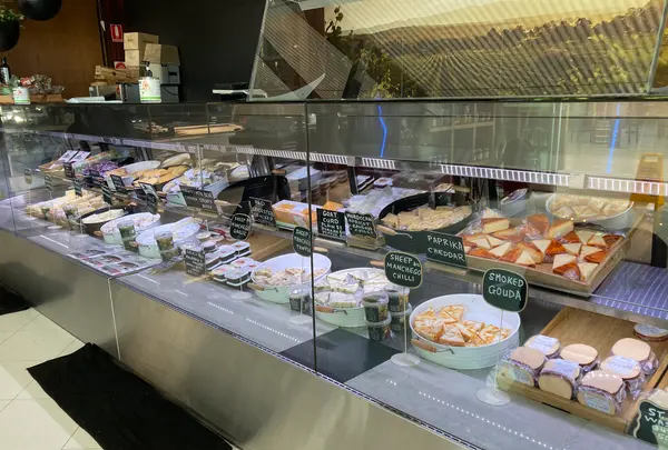 Witches Chase Cheese Co.の写真・動画_image_474566