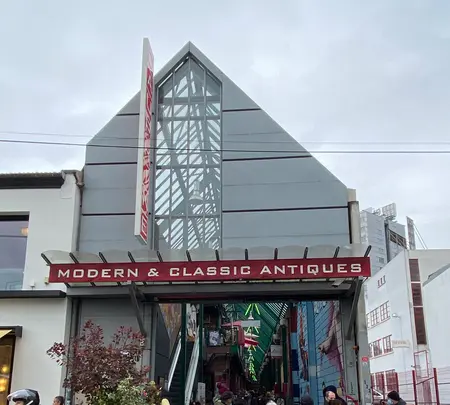 クリニャンクールの蚤の市の写真・動画_image_475182