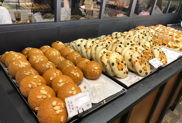 李盛堂 蚕室店/イソンダン チャムシルジョム/이성당 잠실점の写真・動画_image_483078