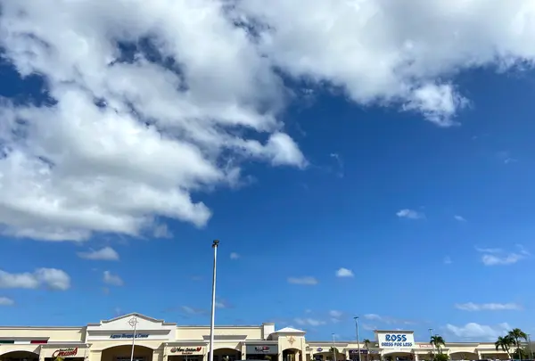 Agaña Shopping Centerの写真・動画_image_483373