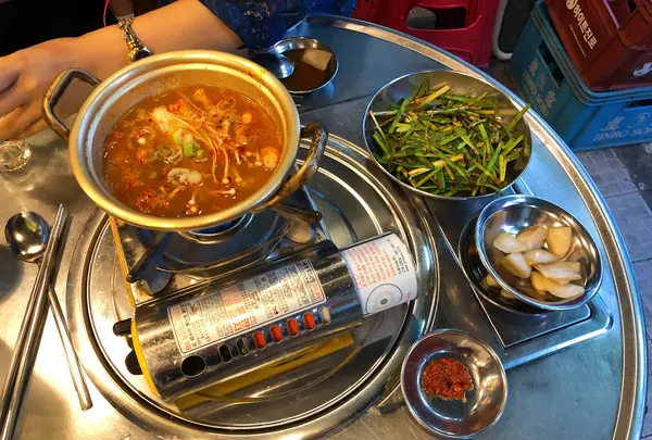 コプチャンイヤギ 新村店/곱창이야기 신촌점の写真・動画_image_484465