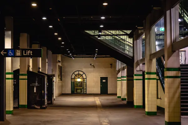 St James Stationの写真・動画_image_493223
