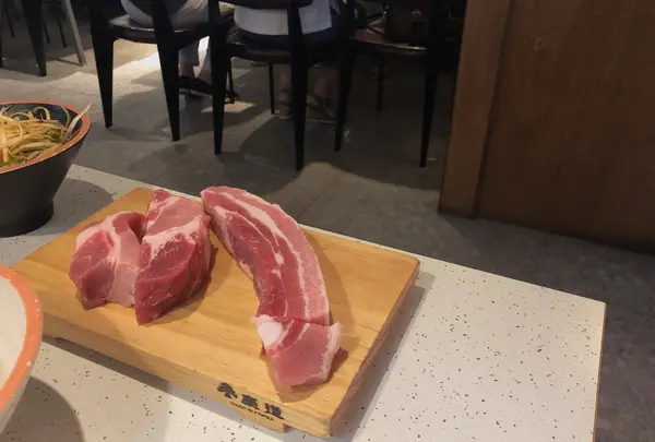 【閉業】スーパーサムギョプサル 麻浦龍江店（슈퍼삼겹살 마포용강점／シュポサムギョプサル マポヨンガンジョム）の写真・動画_image_500307