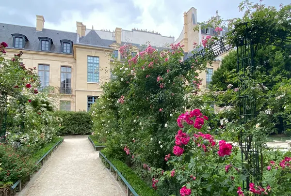 Square Saint-Gilles - Grand-Veneur - Pauline-Rolandの写真・動画_image_520076