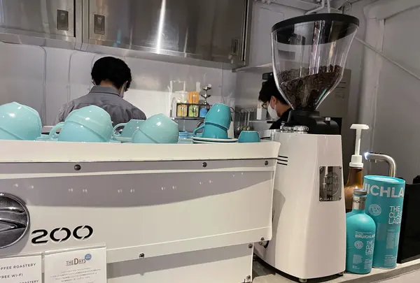 UNI COFFEE ROASTERY （ユニコーヒーロースタリー）関内南口の写真・動画_image_524112