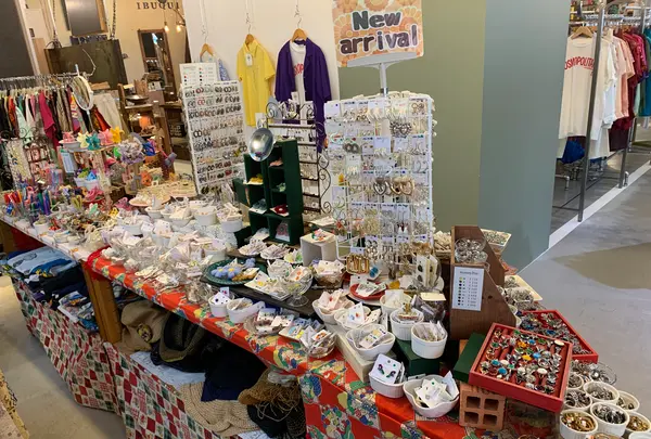 東洋百貨店 別館の写真・動画_image_528565