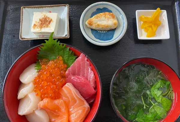 漁師の海鮮丼の写真・動画_image_537541