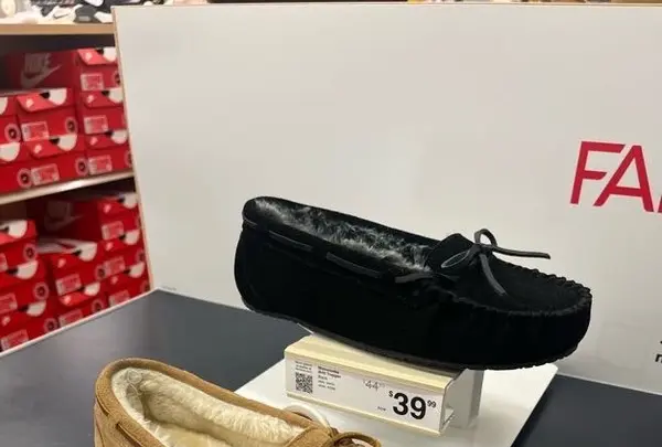 Famous Footwear Outletの写真・動画_image_537721