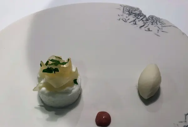 Installation Table ENSO L'asymetrie du calmeの写真・動画_image_541679