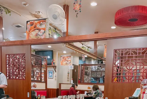 中国雲南料理 日興苑 食彩雲南 過橋米線の写真・動画_image_549365